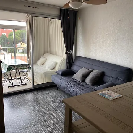 Apartment Studio Avec Belle Vue Sur Le Port Agde